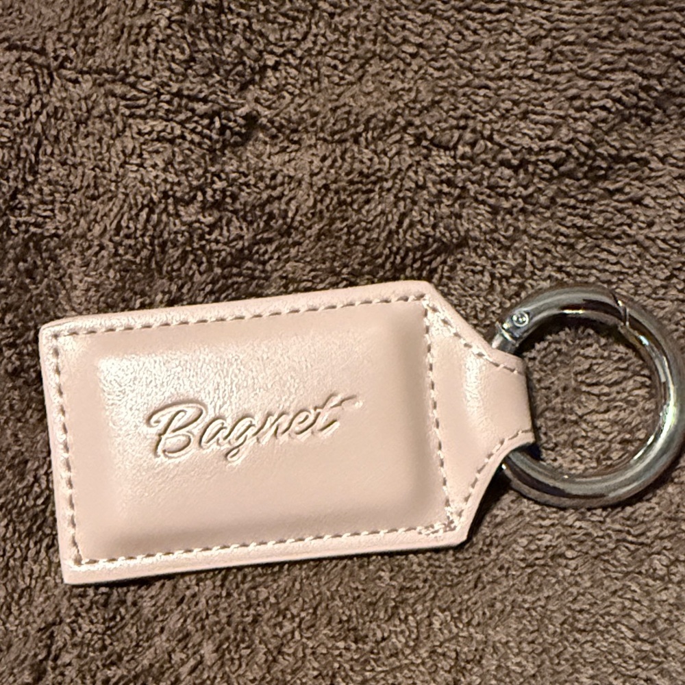 Magnetic Key Ring to hold purse up to 45lbs NWT - Picture 2 of 6
